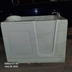 Walk-in tub
