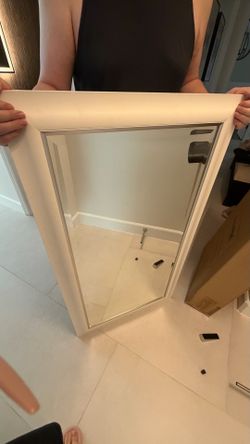 $10 good mirror