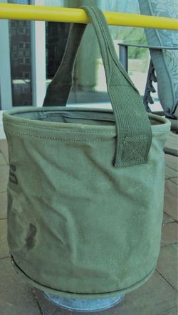 VINTAGE US MILITARY PORTABLE SHOWER 40$