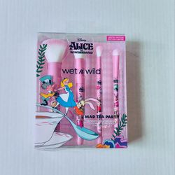 Wet n Wild X Alice In Wonderland Mad Tea Party 4-Piece Makeup Brush Set