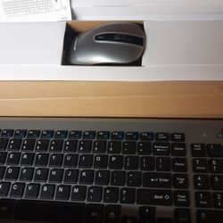 New Wireless Keyboard & Mouse Combo