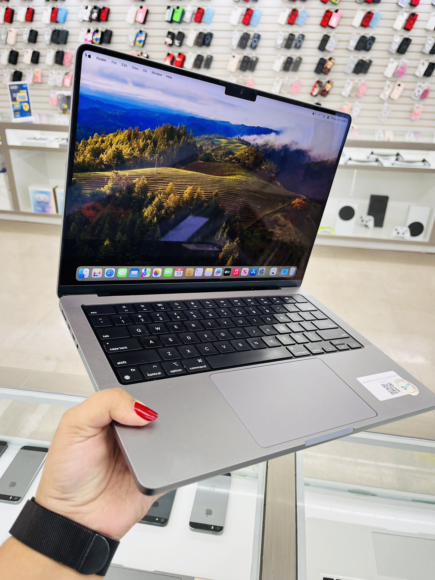 MacBook Pro M1 Pro 2021 16gb Ram 1tb Ssd