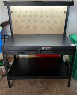 Workbench. Yukon with light