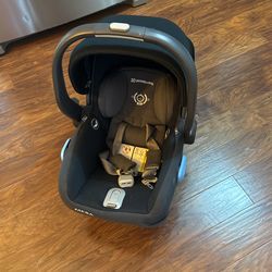 Uppababy Car seat With Base