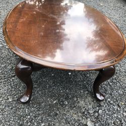 Oval Table 