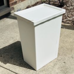 Elegant Trash Can