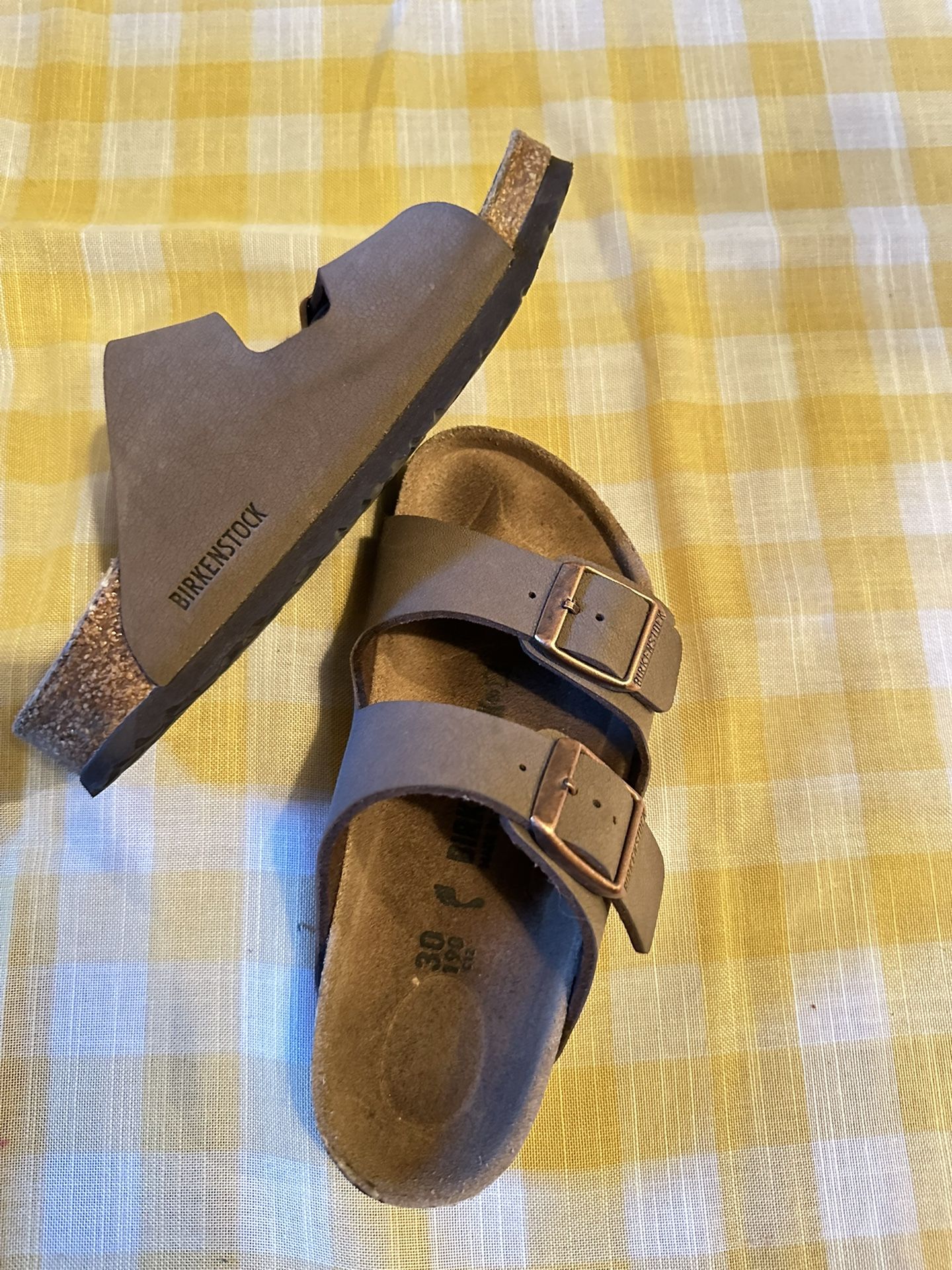 Birkenstock Size 33 for Sale in Las Vegas, NV - OfferUp