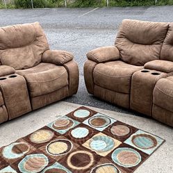 UNITED FURNITURE  INDUSTRIES BROWN MANUAL CONSOLE LOVESEAT SET 