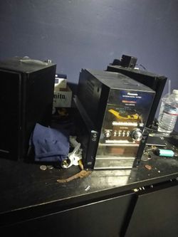 Original Panasonic CD stereo aux in very good condition just need to dust it off A little bit