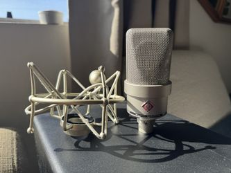 Neumann TLM-103