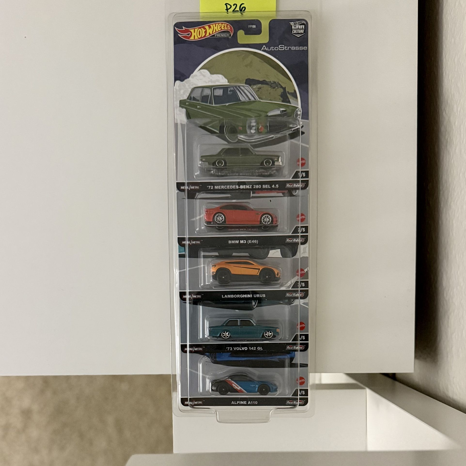 Hot Wheels AutoStrasse  | Set Of 5 w/case