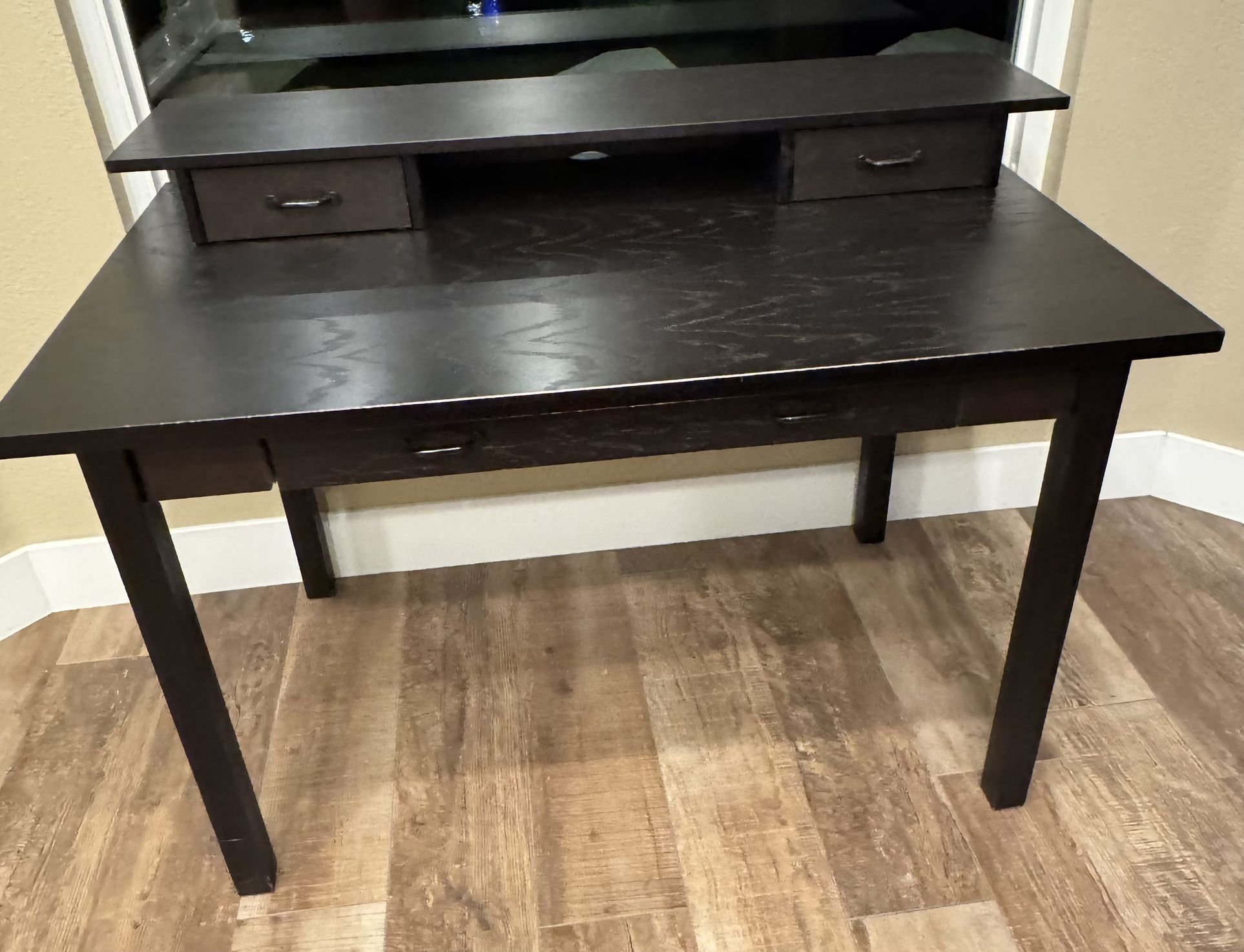 Desk With Removable Hutch