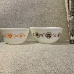 Pyrex Town & Country Bowls (1-1/2 Qt. & 2-1/2 Qt.) #402 & 403