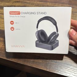 MUST GO BRAND NEW AirPods Max Smart Charging Stand – NEW