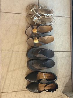 Random women’s shoes