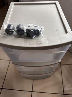 Gaveteros plasticos de 2 y 3 gavetas.