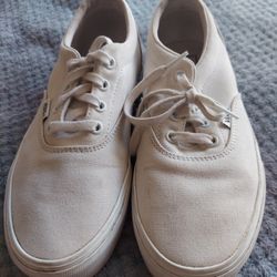 Vendo Bonitos Tenis Vans Zize 8 Y Tacones Blancos Nuevos 