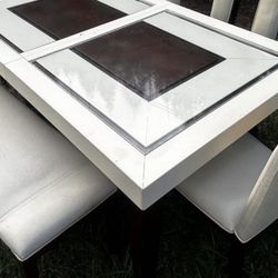 Dining Room Table With 4 Chairs