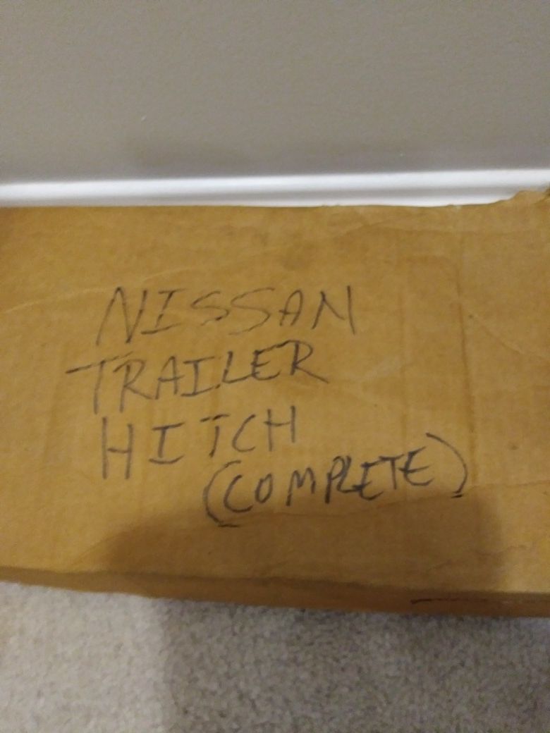 Nissan trailer hitch (complete)