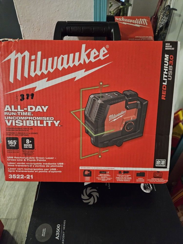 MILWAUKEE LASER NUEVO GREEN LINE