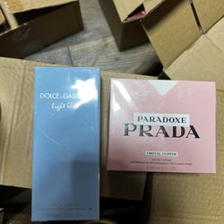 Brand New Men And Female Perfumes For Sale Singles And Bulk Available Samples Available All New Mayoreo Disposable Todos Están Nuevos ✅🎄🎄