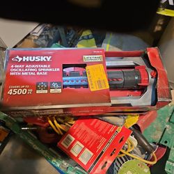 Husky  4 Way Adjustible Oscilating Sprinkler