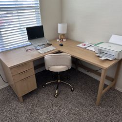 L shaped desk