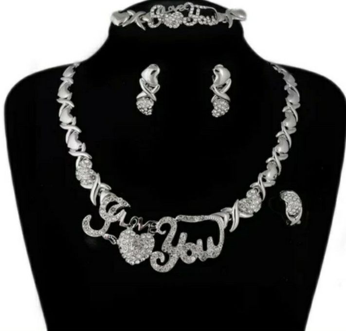 Necklace Set