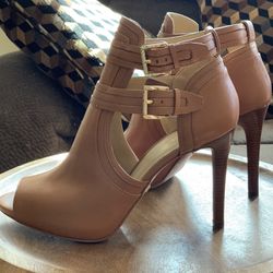Michael Kors women’s size 10 brand new shoes