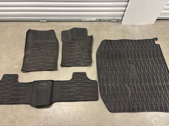 Jeep grand cherokee OEM floor mats 4 piece