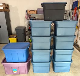 (11) Sterlite & Rubbermaid Roughneck Storage Containers w/Lids. Like New