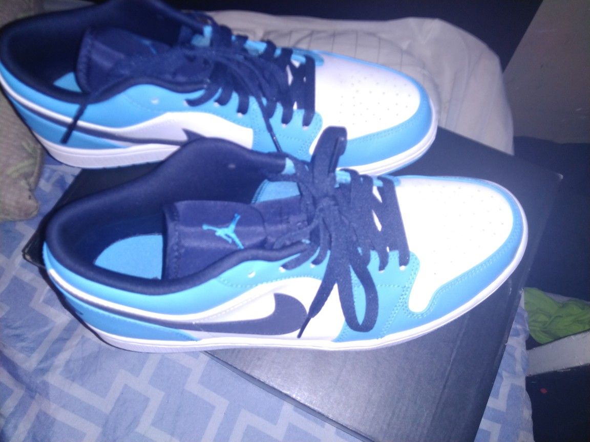 Air Jordan 1 Lows Size 12 100 for Sale in Gardena, CA OfferUp