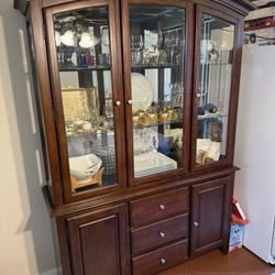China Cabinets 2 pieces with three drawers