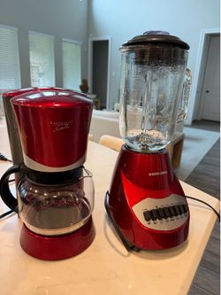 Black and decker blender and a coffee maker