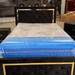 New Queen Size Bed With New Mattres Free Deliver 