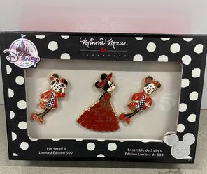 Disney Signature Minnie Mouse Limited Edition Pin Set Of 3. Only 500 made. New In Box. 
