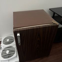 Mini Freezer/fridge