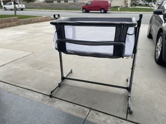 Millard Baby Bassinet