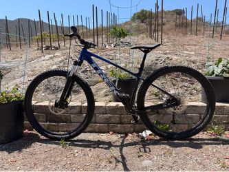 Trek Marlin 6 gen 3 size Med