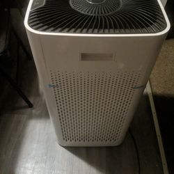 White Medify Air Purifier 