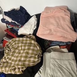 Bulk clothing, women’s, men’s, kids, teens name brands, by the bag, reseller bundle