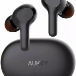 Upgraded AUKEY True Wireless Earbuds Bluetooth 5 Headphones USB-C Quick Charge