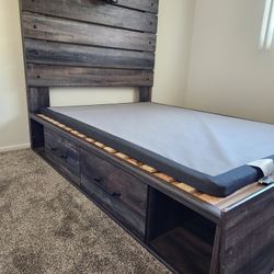 Barn Bedframe With Lamp