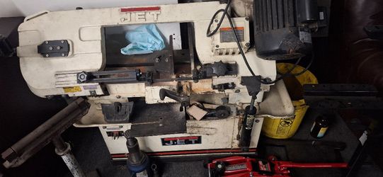 Metal Cutting Machine