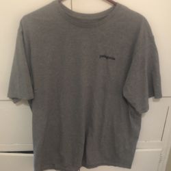 Patagonia Men’s Size Large Shirt 