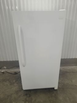 Frigidaire 14cu ft Garage Ready Upright Freezer Frost-free