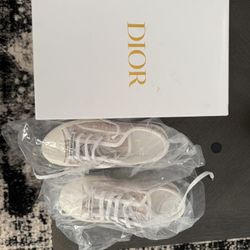 Walk n Dior Brand New 