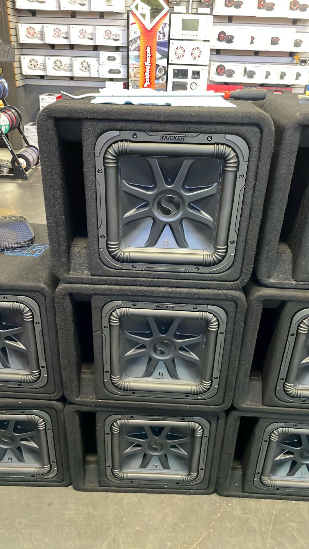 Kicker 12 L7