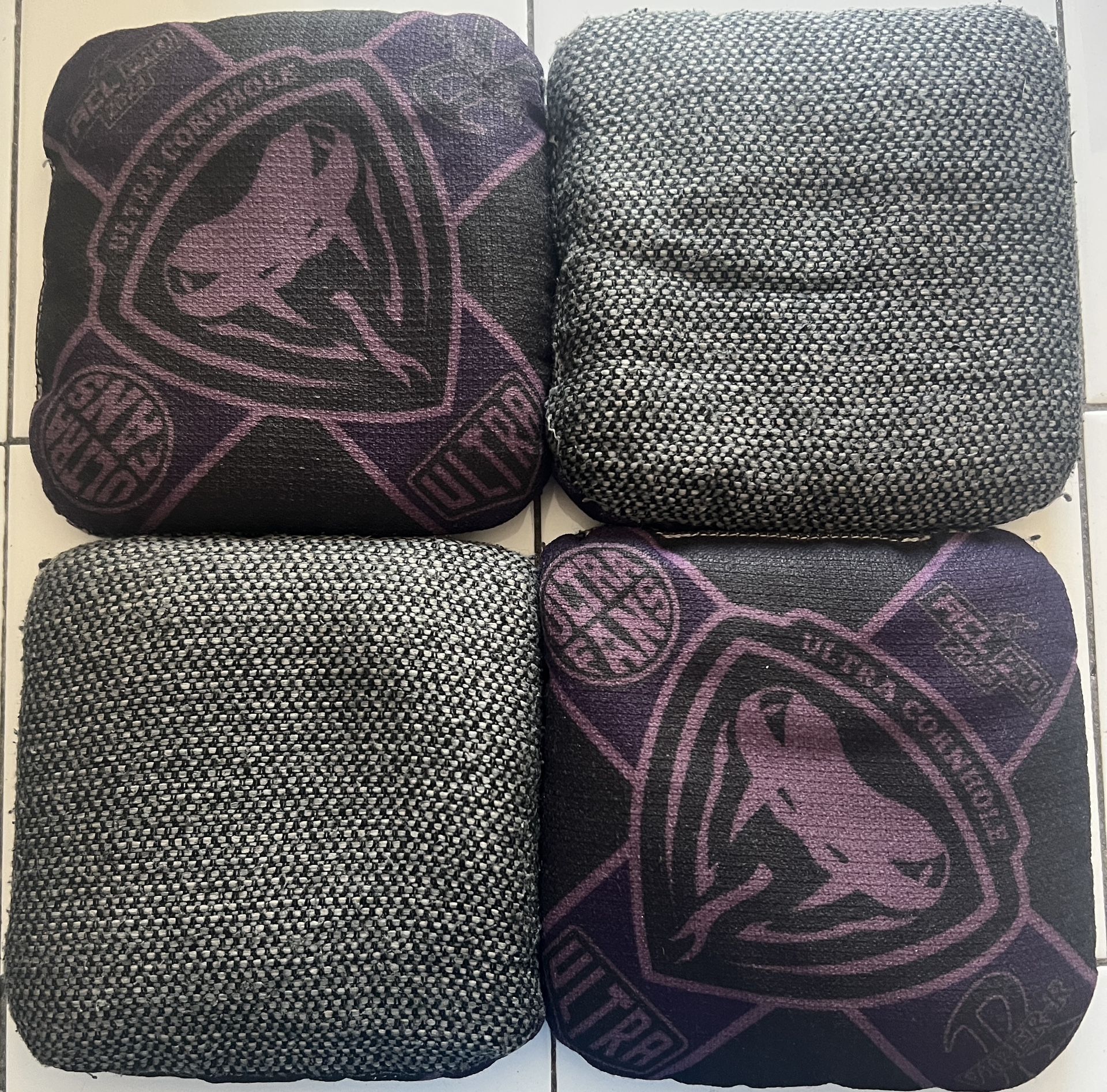 2023 Ultra Cornhole Viper-R bags.