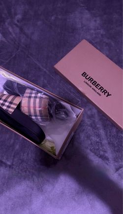 Burberry slides